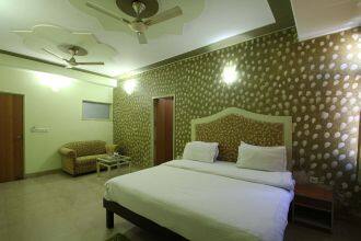 TG Rooms Airport Zone 2, New Delhi 4